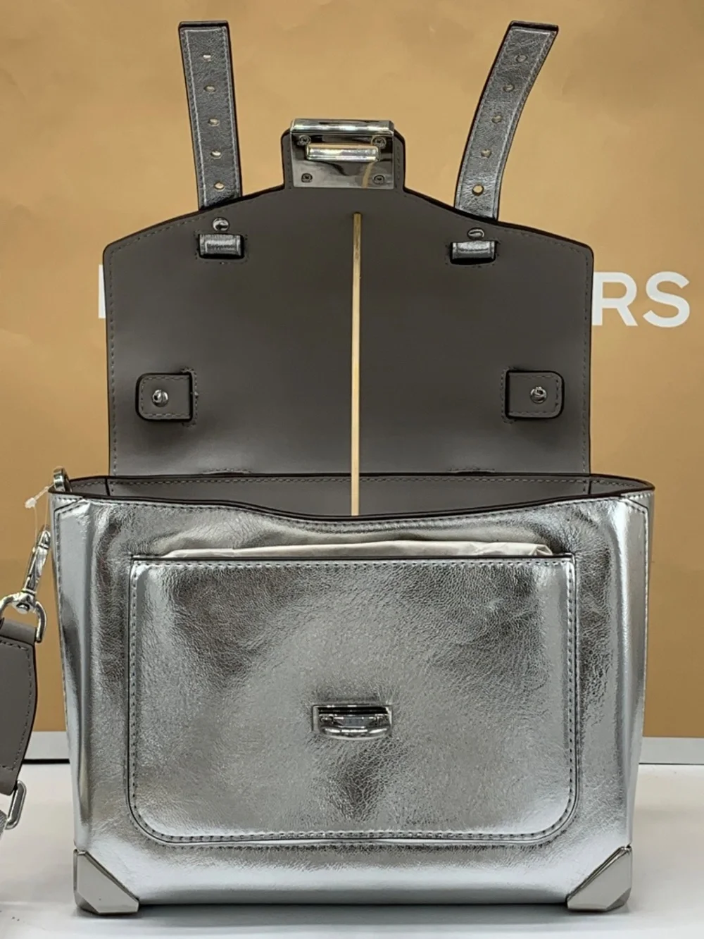 Michael Kors Manhattan Medium Patent Faux Leather Satchel in Black - Picture 12 of 13